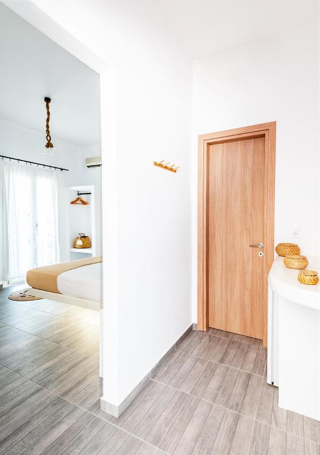 Dorkas Luxury Rooms&Apartments Livadakia Exterior photo